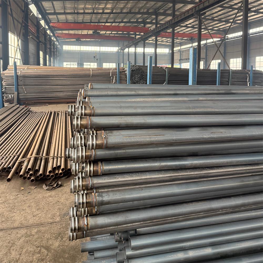 宝益德钢管济南市销售处 厂区及加工车间